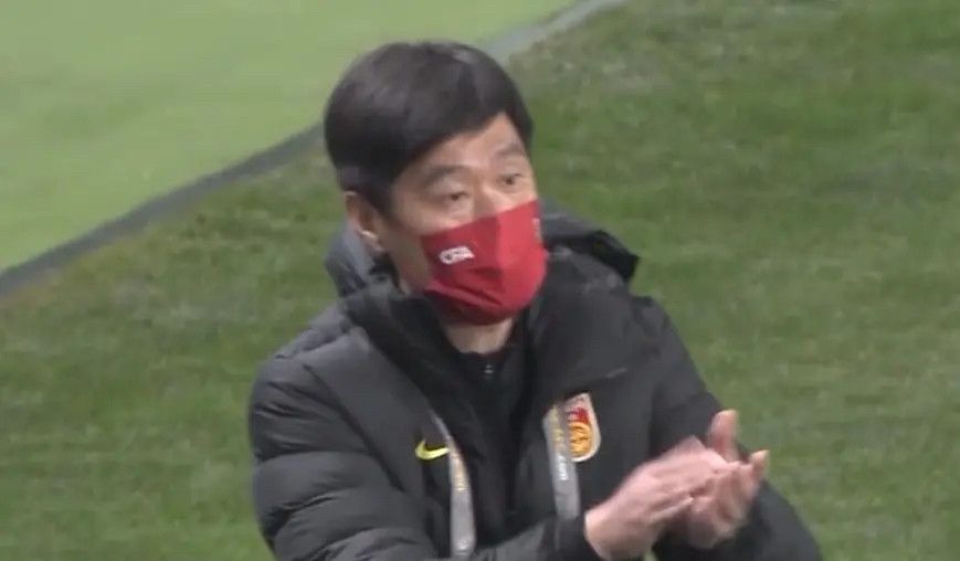 动漫美女被摸胸视频